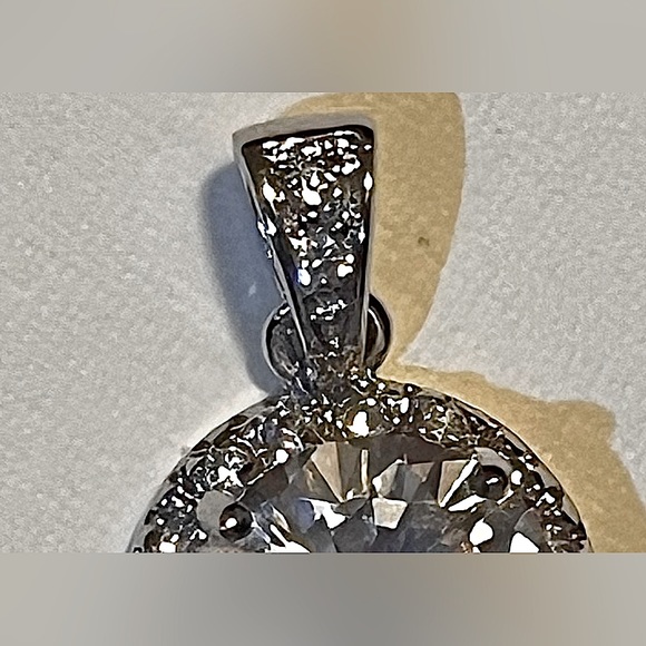 Silver Halo Round Faux Diamond Pendent - Picture 6 of 6